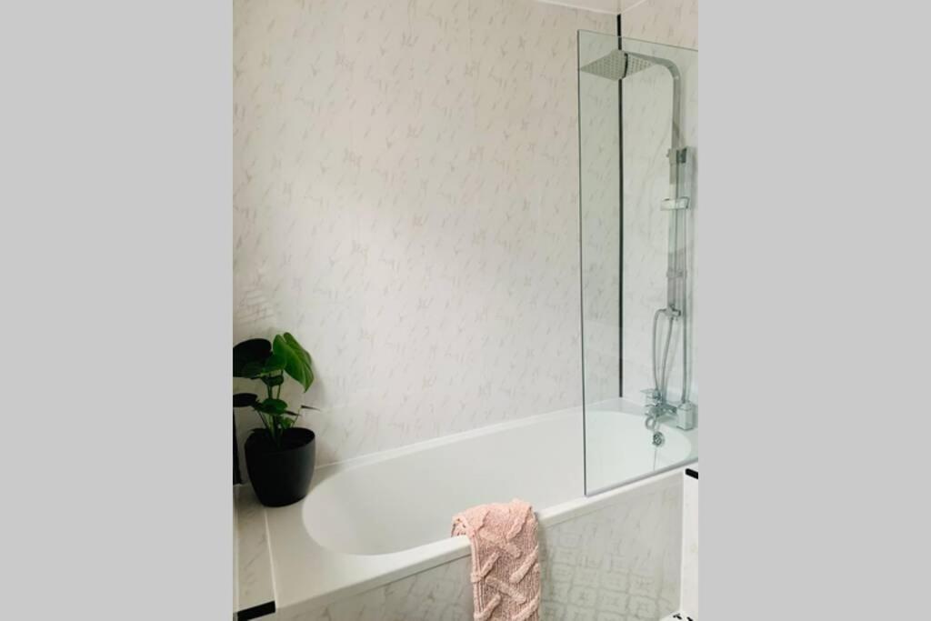 The Nook - A Stylish Apartment With Garden, Near The Beach 버윅어폰트위드 외부 사진