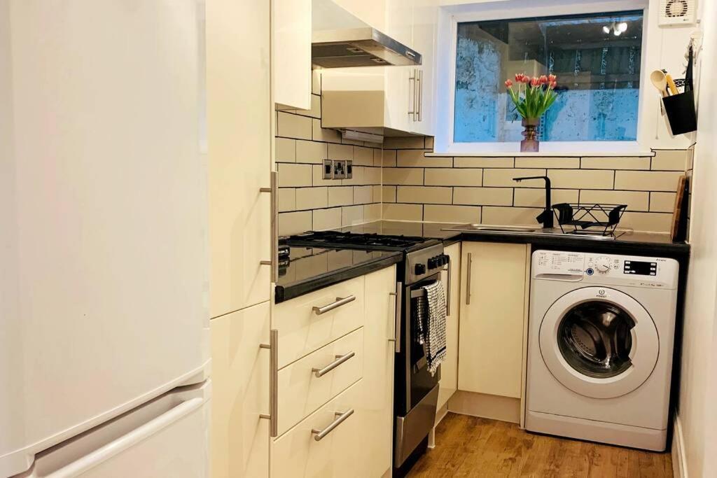 The Nook - A Stylish Apartment With Garden, Near The Beach 버윅어폰트위드 외부 사진